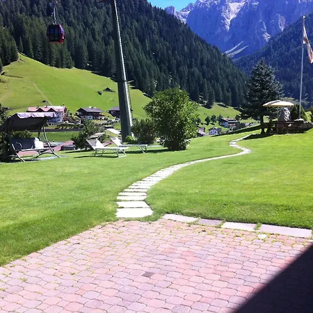 فندق Garni La Bercia 3*